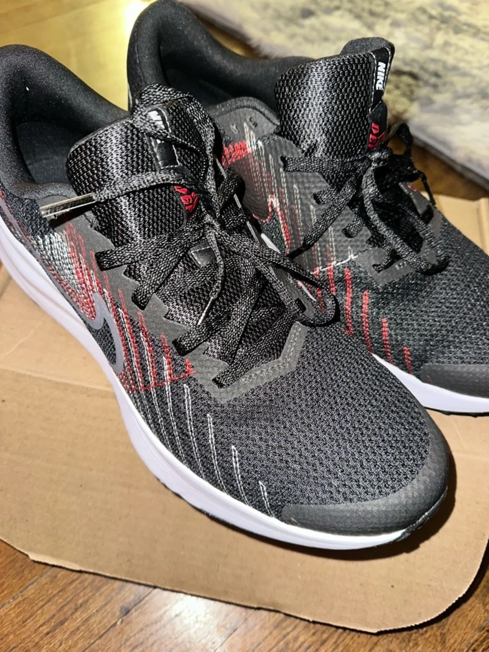 Nike Men’s Black Sneakers with Red Gray and White Accents - NEW Size 12